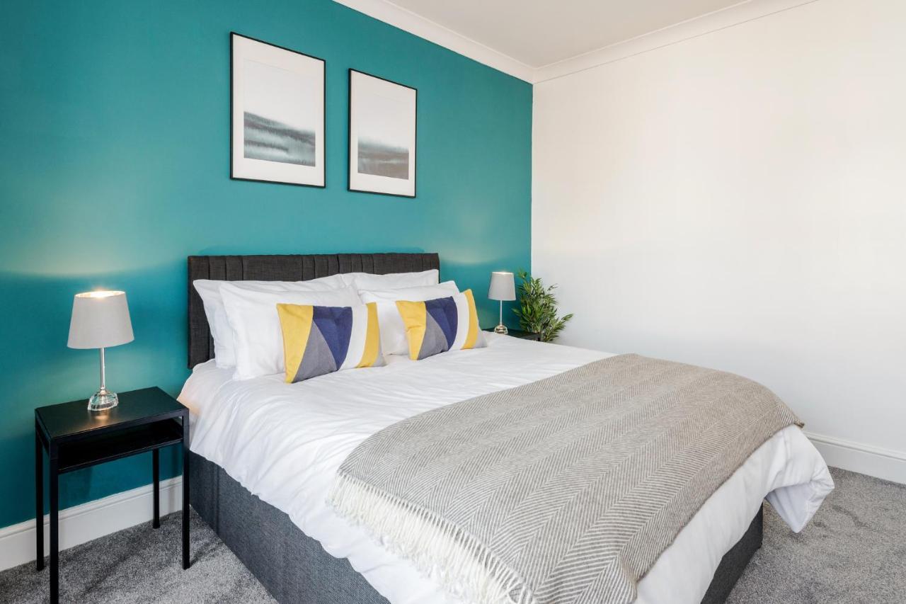 Business & Leisure 2 Bedroom & Parking By Damask Homes Ilford Extérieur photo