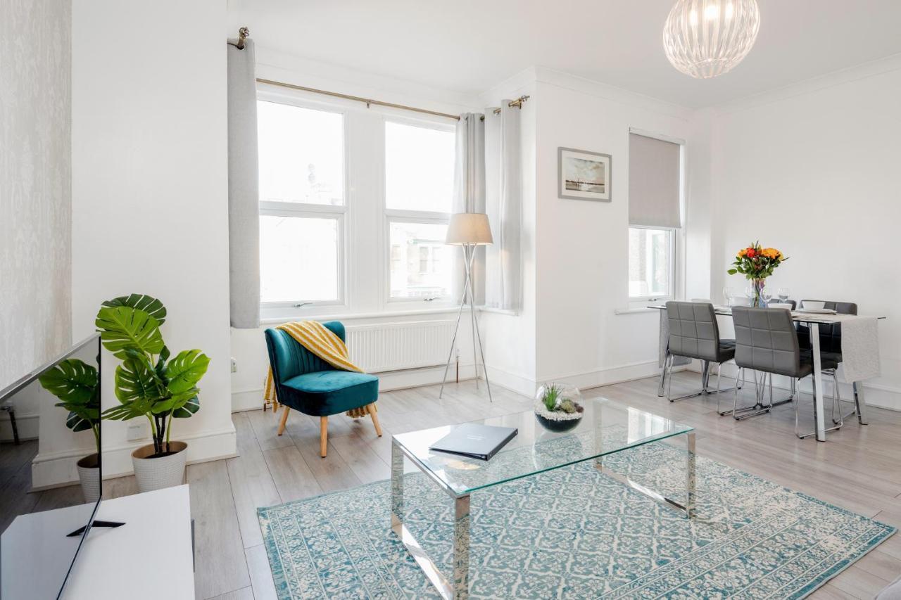 Business & Leisure 2 Bedroom & Parking By Damask Homes Ilford Extérieur photo
