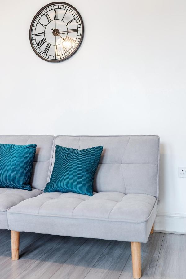 Business & Leisure 2 Bedroom & Parking By Damask Homes Ilford Extérieur photo